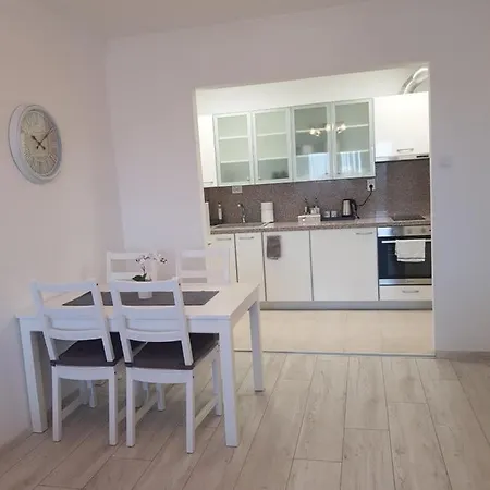 Neptun Apartment *